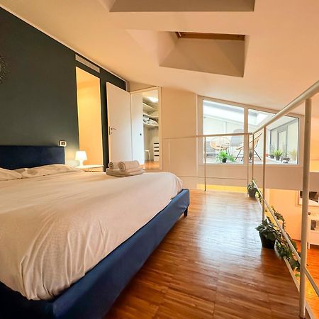 Navigli Design Apartment With Balcony Milan Bagian luar foto